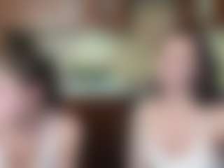Live cam show with Hot-Caramells - Athletic on eurowanks.com