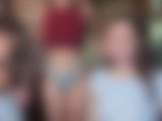 Live cam show with Hot-Caramells - Skinny on Hubzter Live