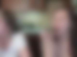 Live cam show with Hot-Caramells - Small Tits on Uber Horny