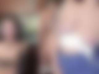 Live cam show with Hot-Caramells - Blue Eyes on https://playwithruby.com