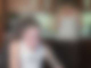 Live-Cam-Show mit Hot-Caramells - Full Nudity auf Camsoda