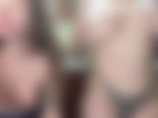 Live cam show with Hot-Caramells - Sexwebcam Athletic on Camversity