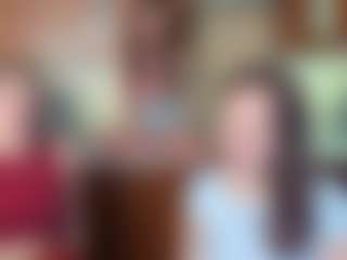 Live cam show with Hot-Caramells - White on livesuperchat.net | estonia