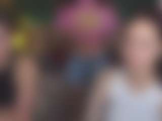 Live cam show with Hot-Caramells - Foot Fetish Brown Hair on Cam Slut