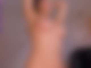Live cam show with Lisa Flowers - Athletic Cum on xxxlivecams.org