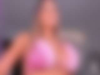 Live cam show with Lisa Flowers - Blonde Hair on sexylivex.com