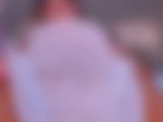 Live cam show with Lisa Flowers - Blonde Hair on SquirtSoMuch