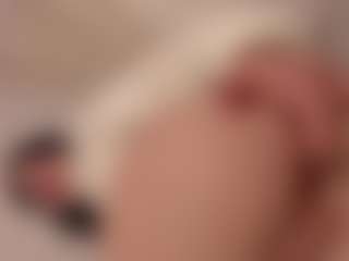 Live cam show with MissMeegan - Ride Torso on Dolls Live