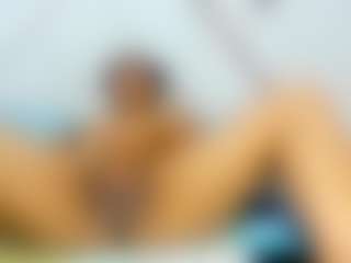 ValeriaGil's Live Sex Cam Show
