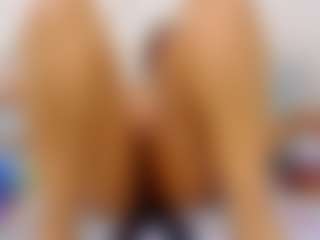 ValeriaGil's Live Sex Cam Show