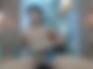 Live cam show with chrisshott - Facial on Streamer API