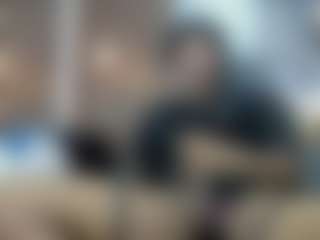 Live cam show with chrisshott - Handjob on madthumbs