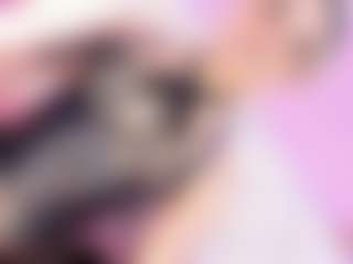 Live cam show with DaleskaSanchez - Average on Cam Slut