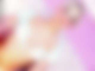 Live cam show with DaleskaSanchez - Smoking on SpunkLive