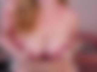 Live cam show with Marie - Body Massage on CamSextacy