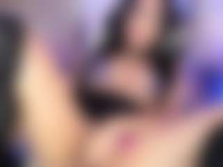 Live cam show with Mia K - Brown Hair on Stripli.com