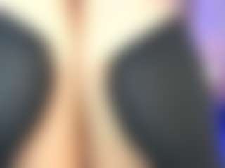 Live cam show with Mia K - Gape on Adult Interactions