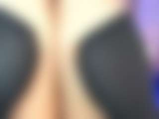 Live cam show with Mia K - Dp on PervPlay.com