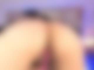 Live cam show with Mia K - Curvy on Latina Girls