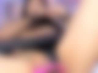 Live cam show with Mia K - Brown Hair on Camversity