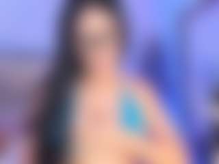 Live cam show with Mia K - Erotic Dance on madthumbs