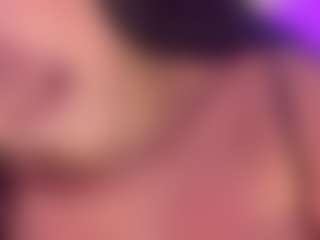 Live cam show with Mia K - Latina on Camsoda | colombia