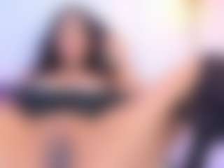 Live cam show with Mia K - Blowjob on WildCum