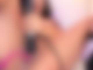 Live cam show with Mia K - Dirty Talk on Livezox