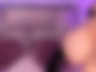 Live cam show with Mia K - Brown Hair Petite on Camsoda