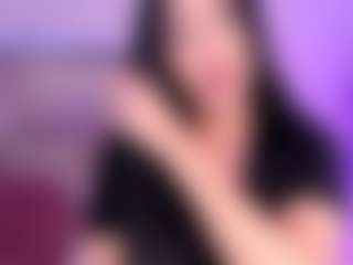 Live cam show with Mia K - Squirt Teen (18+) on luckytryst.com