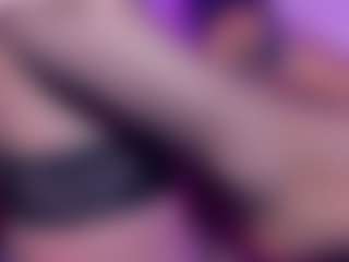 Raven-rouge's Live Sex Cam Show