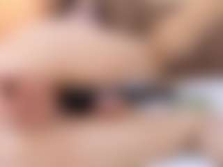 Live cam show with Amy-wats0n - Average on milfzrlive.com