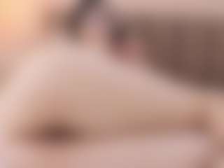 Live cam show with Amy-wats0n - Average on TeamSkeetLive