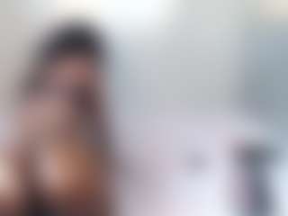 Lunahh's Live Sex Cam Show