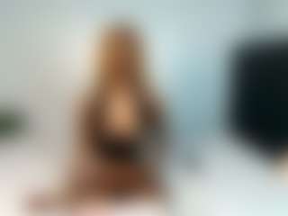 Live cam show with Lunahh - Tease Mature on Streamer API
