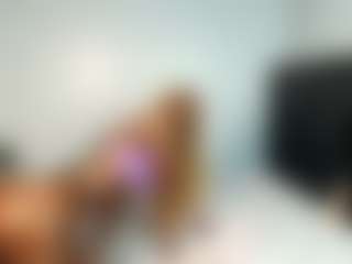 Lunahh's Live Sex Cam Show