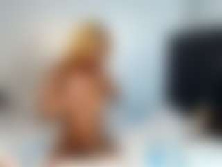 Live cam show with Lunahh - Camel Toe on Mixed Magazine Live