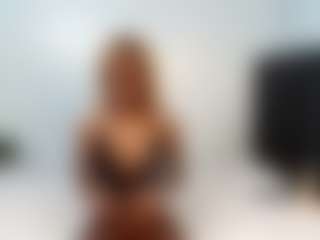 Live cam show with Lunahh - Brown Eyes Mature on Fling VIP Chat