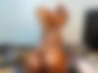 Live cam show with Lunahh - Spanish Mature on Camsoda