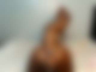 Live cam show with Lunahh - Moan on xxxlivecams.org