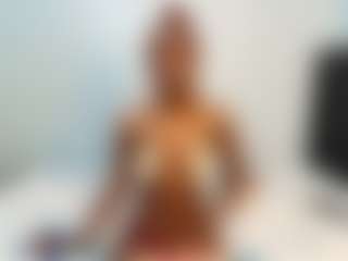 Lunahh's Live Sex Cam Show