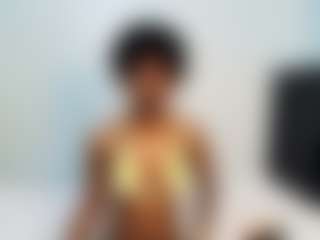Live cam show with Lunahh - Tease Mature on Gym Cam Girls