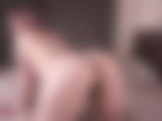 Live cam show with MerrillKopperman - Butt Plug on Gym Cam Girls