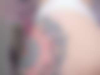 Live cam show with Vanessa Cole - Public Red Hair on Fit Hotties