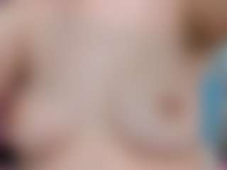 Live cam show with Vanessa Cole - Public Red Hair on TeamSkeetLive