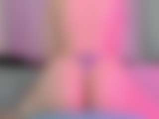 Live cam show with Vanessa Cole - Red Hair Amateur on xfollow cams