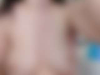 Live cam show with Vanessa Cole - Red Hair Amateur on livesexfox.com