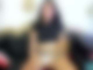 Live cam show with cristal-millers - Shaved Pussy on Soda Cam
