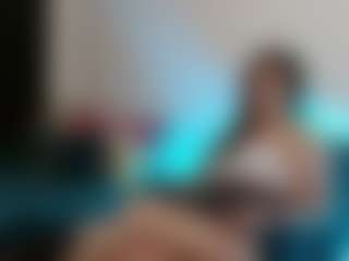 Live cam show with dayanhank - Ball Sucking on SquirtSoMuch