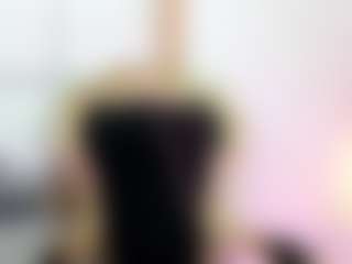 Live cam show with DulceQueen - Squirt on StripNow